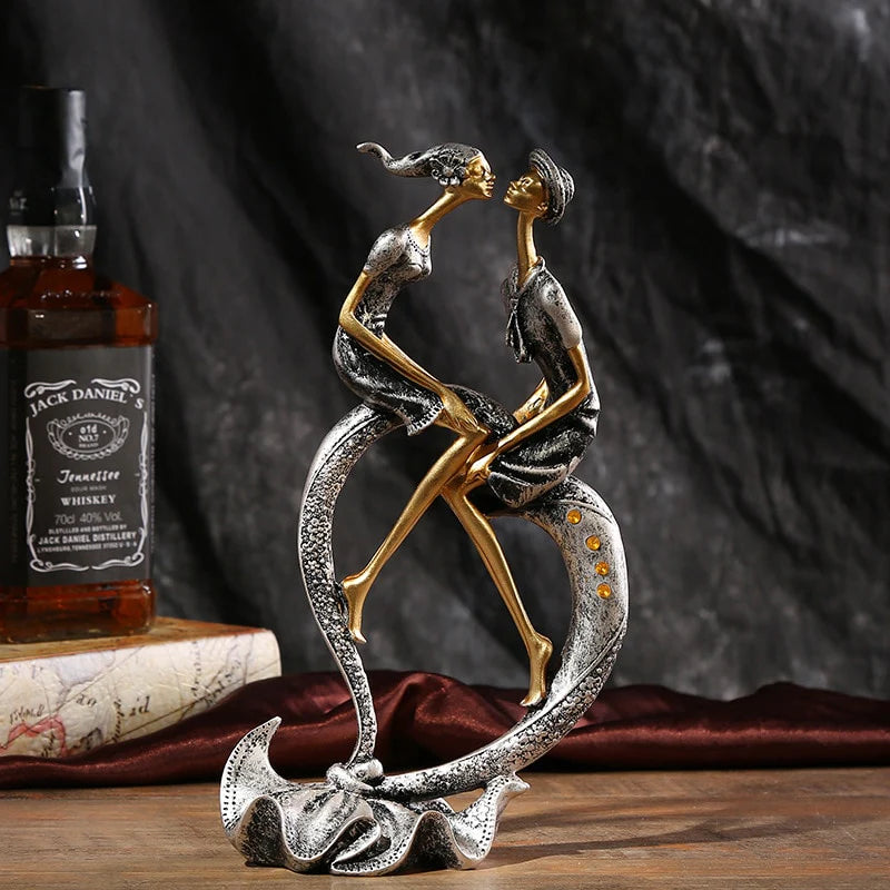 RASAB786 | Romantic Kissing Figurine