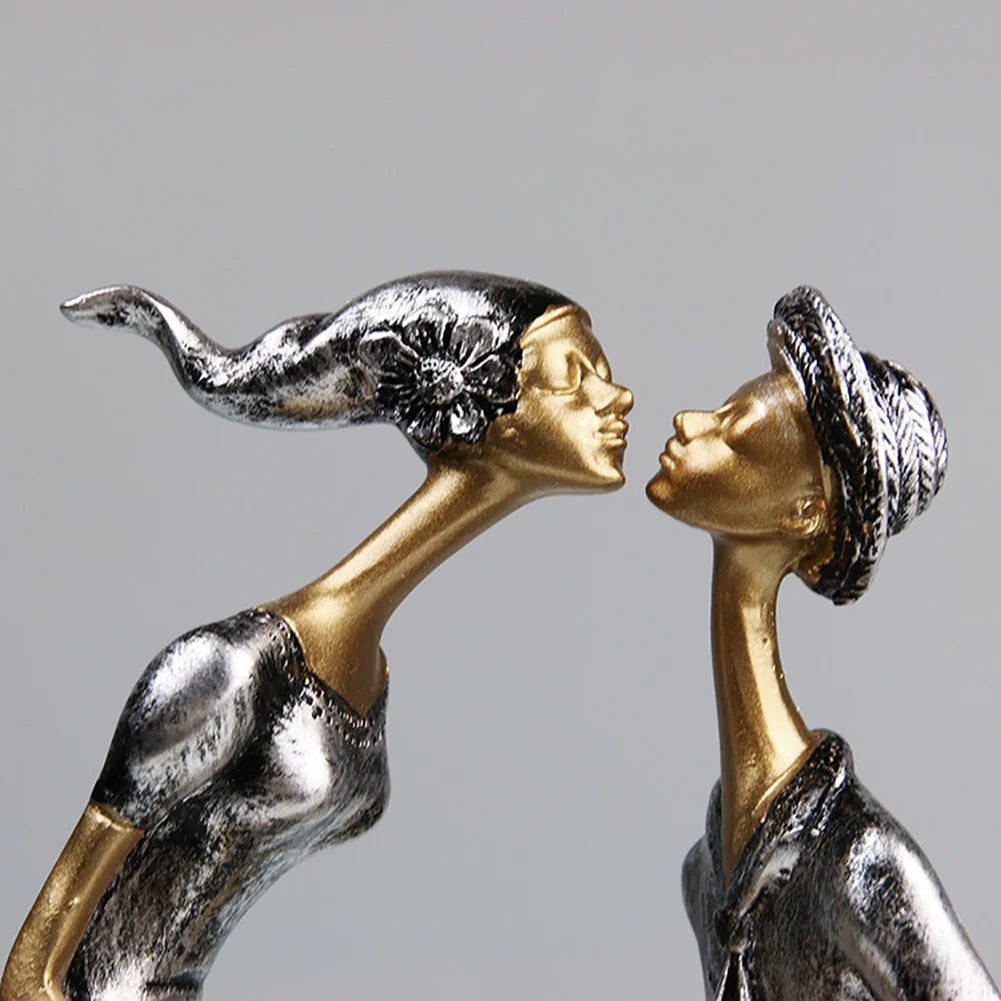 RASAB786 | Romantic Kissing Figurine